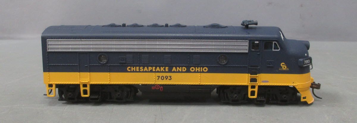 Bachmann 63708 Chesapeake & Ohio EMD F7A Diesel Locomotive - Standard DC