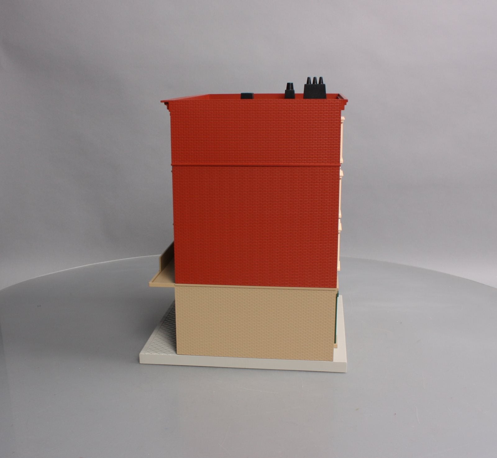 MTH 30-90462 Downtown Cleaners 4-Story Building