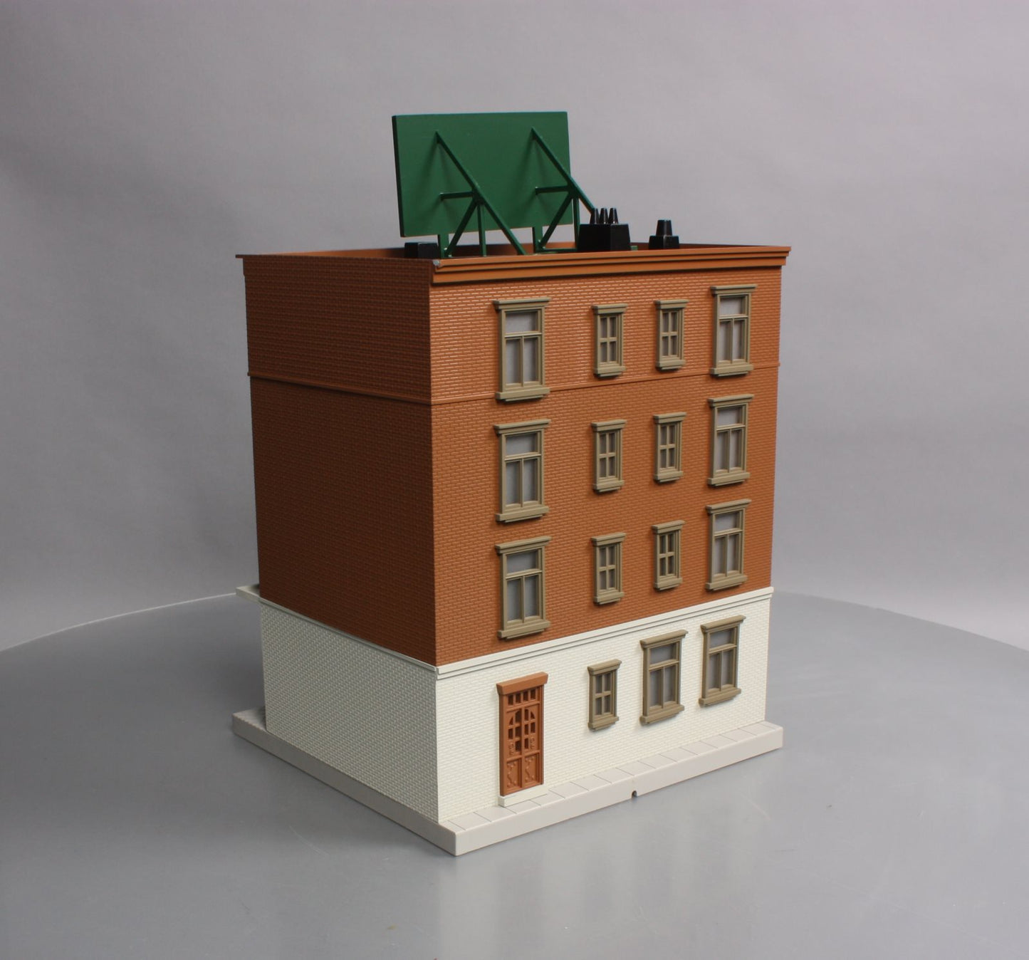 MTH 30-90461 Center City Diner 4-Story Building