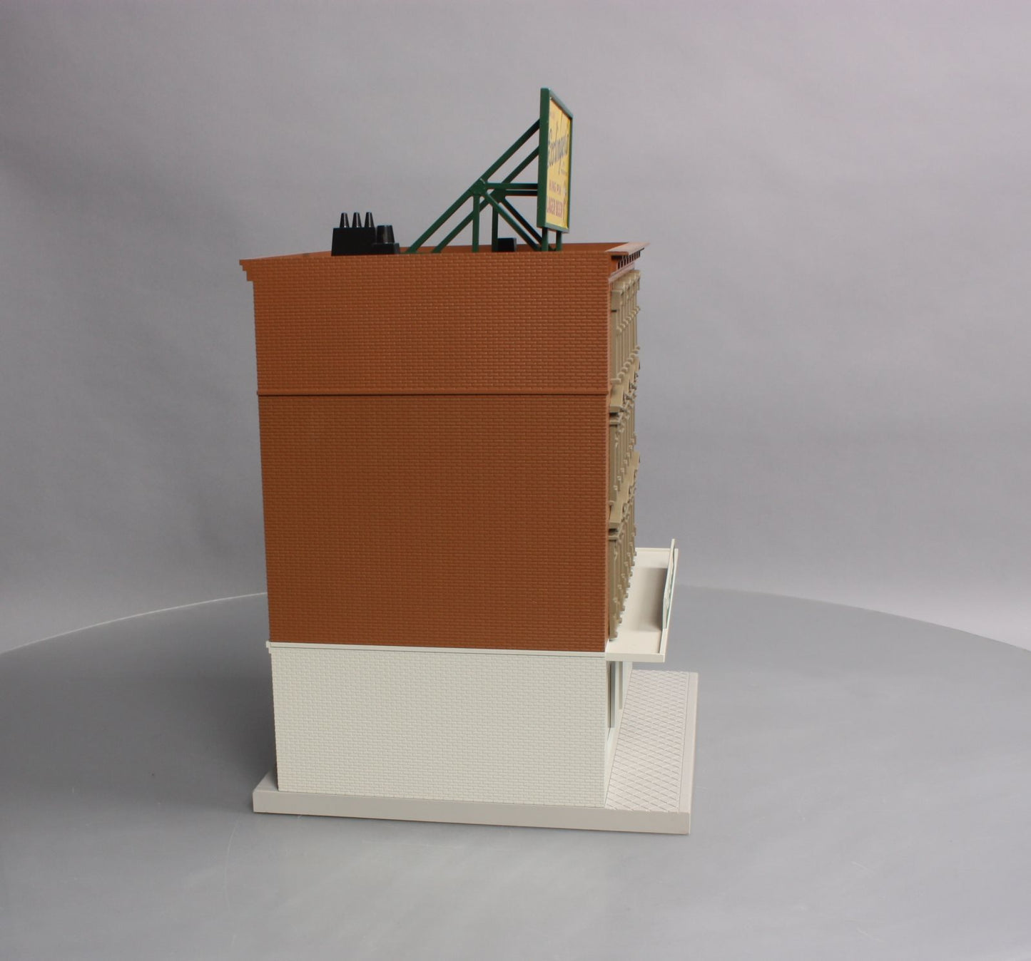 MTH 30-90461 Center City Diner 4-Story Building