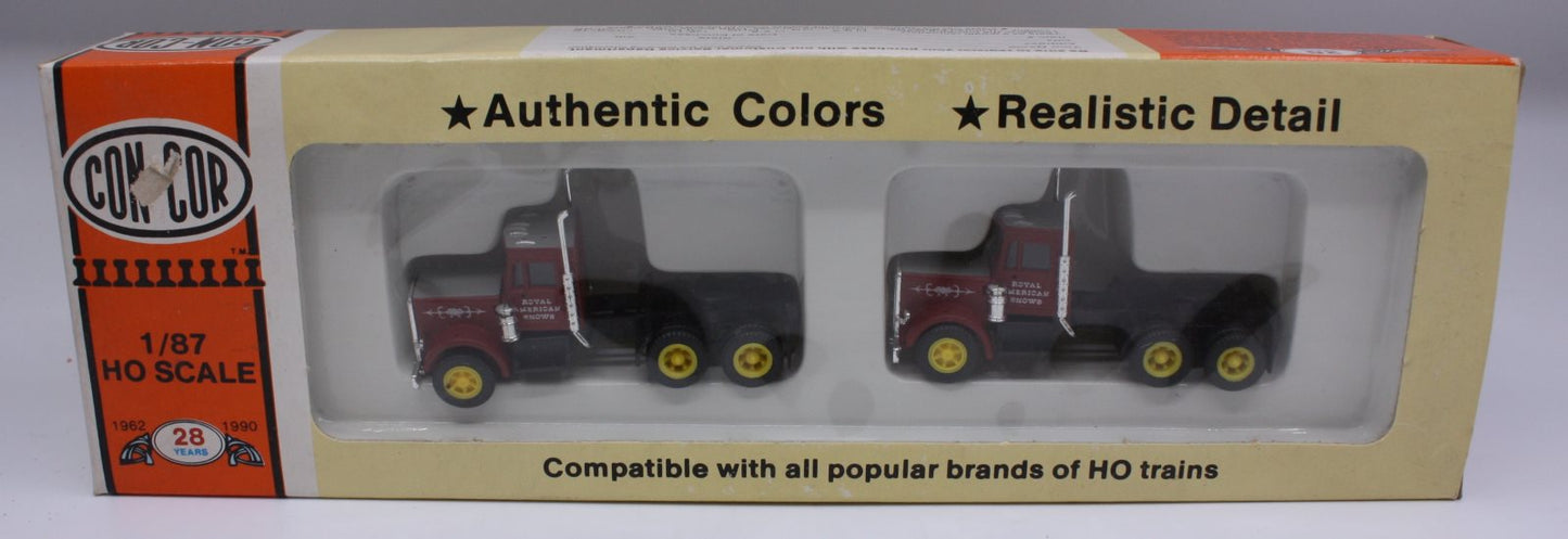 Con-Cor 0004-008138 HO Peterbuilt Tractor Royal American