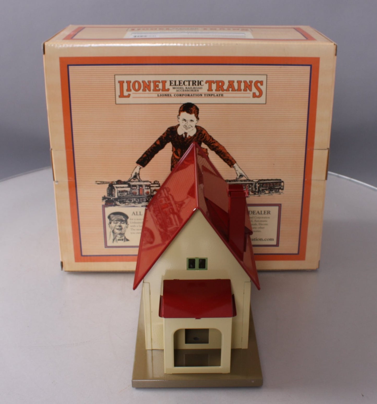 Lionel 11-90023 #1184 Bungalow--Red/Cream
