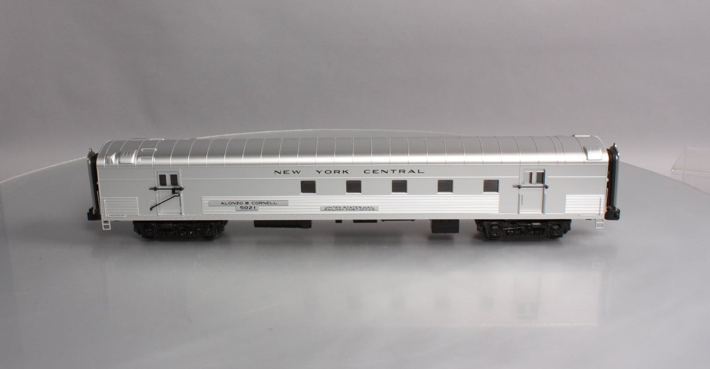 MTH 20-68275 O New York Central 70' Streamlined RPO Passenger Car (Ribbed Sided)