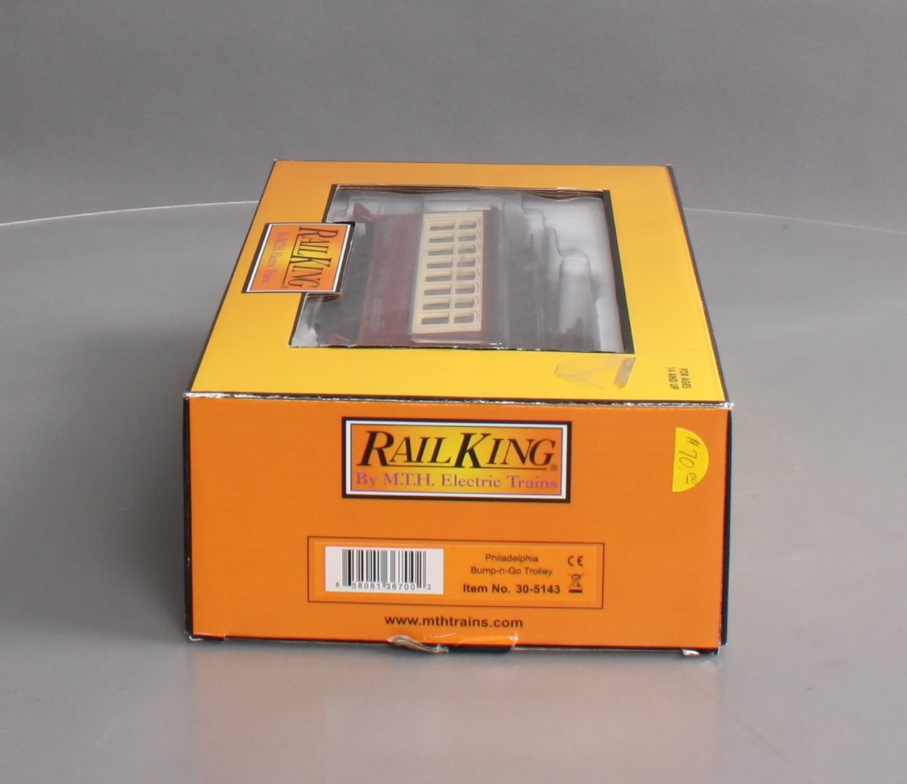 MTH 30-5143 O Gauge Philadelphia Suburban Transit Bump-n-Go Trolley #80