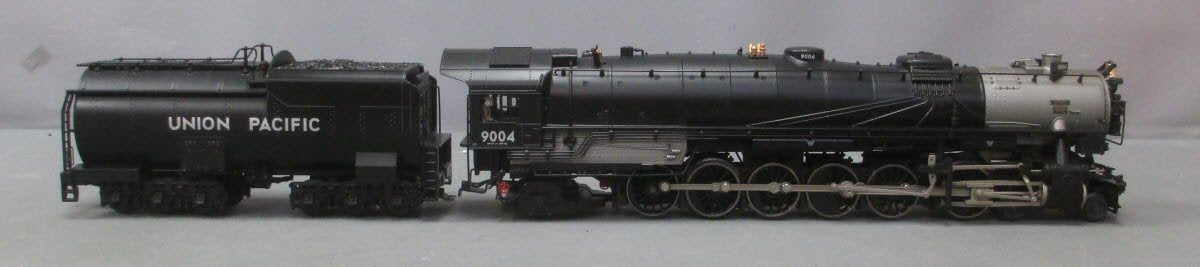 Lionel 6-11342 Union Pacific 4-12-2 Steam Locomotive & Tender #9004
