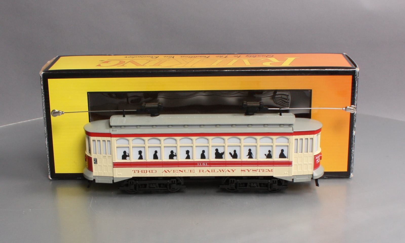 MTH 30-5106-1 O Gauge New York Transit Brill Trolley w/PS2 #1144