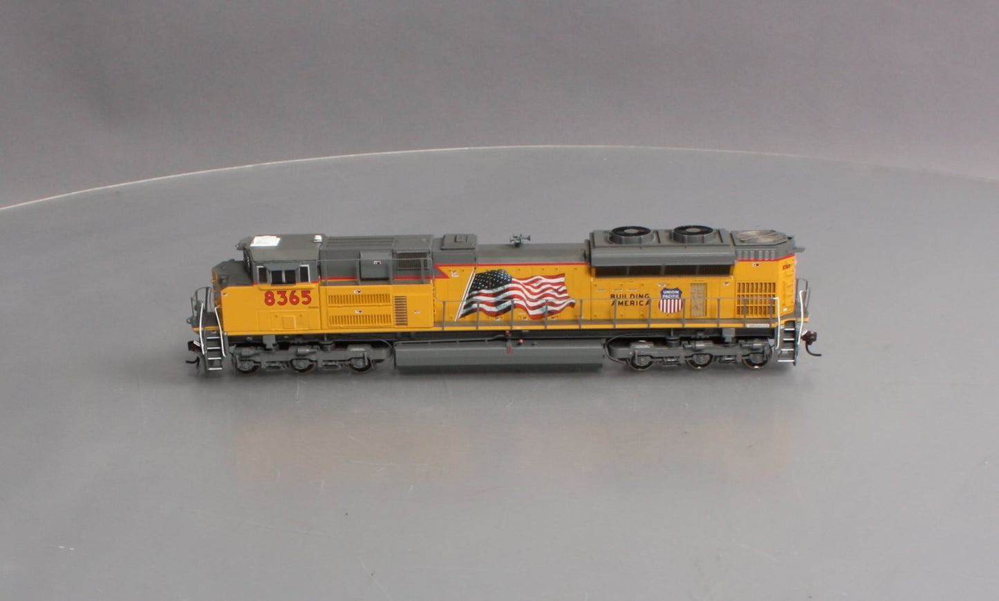 Athearn G68521 HO Union Pacific SD70ACe Diesel Locomotive #8365