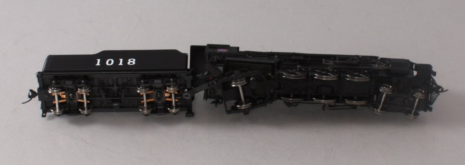 Broadway Limited 1139 HO Chicago & Eastern Illinois Heavy Pacific 4-6-2 #1018