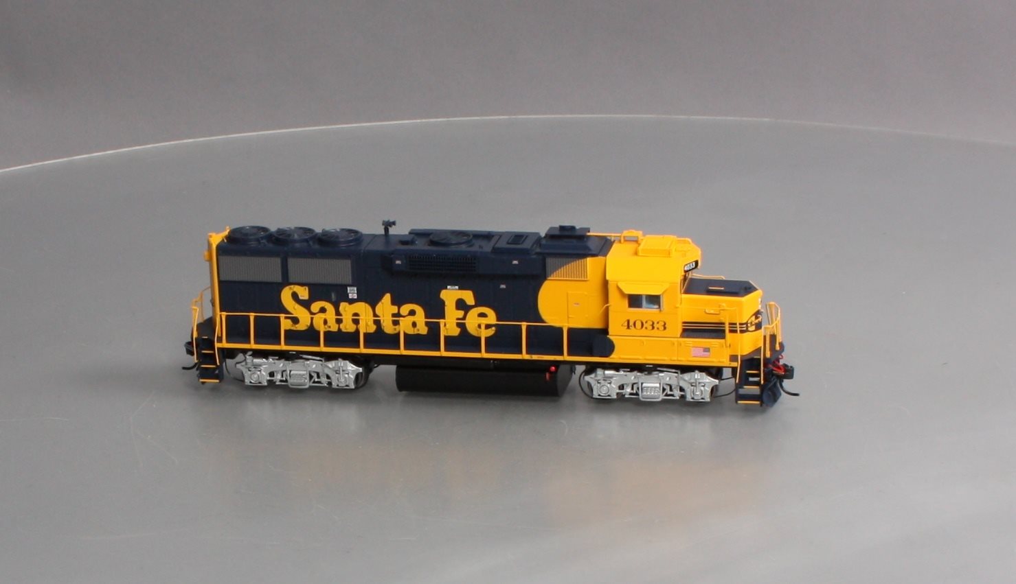 Walthers 920-41809 HO Santa Fe EMD GP60 - SoundTraxx Tsunami Sound & DCC #4033