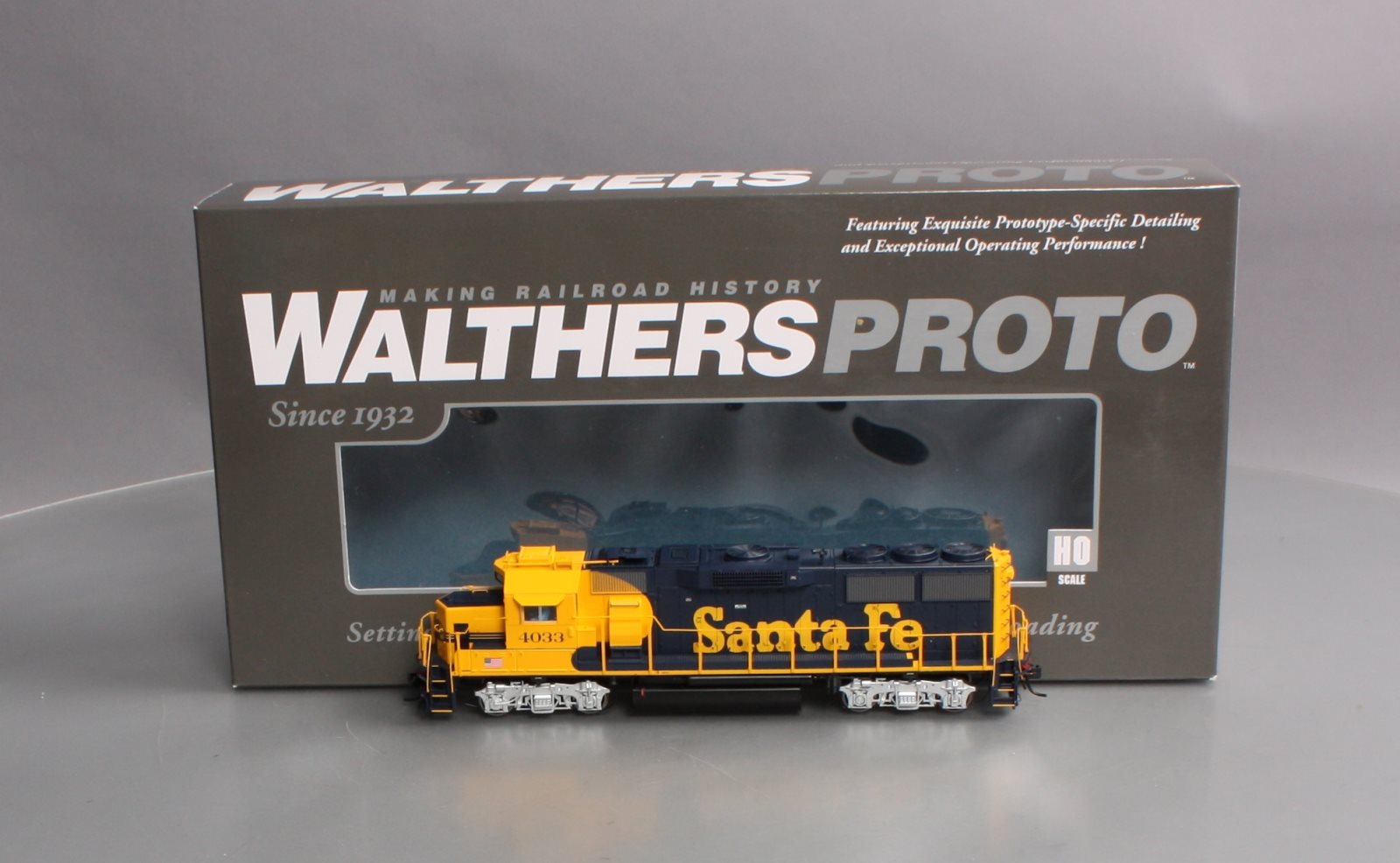 Walthers 920-41809 HO Santa Fe EMD GP60 - SoundTraxx Tsunami Sound & DCC #4033