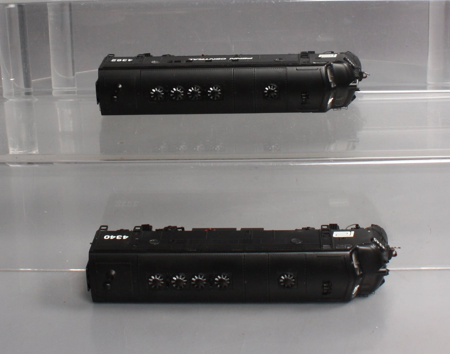 Athearn G22658 HO PC FP7 AA Diesel Locomotive w/DCC & Sound #4340/4362