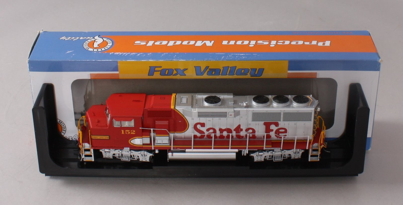 Fox Valley Models 20104S HO Scale ATSF GP60M Diesel Locomotive #152 w/ Sound