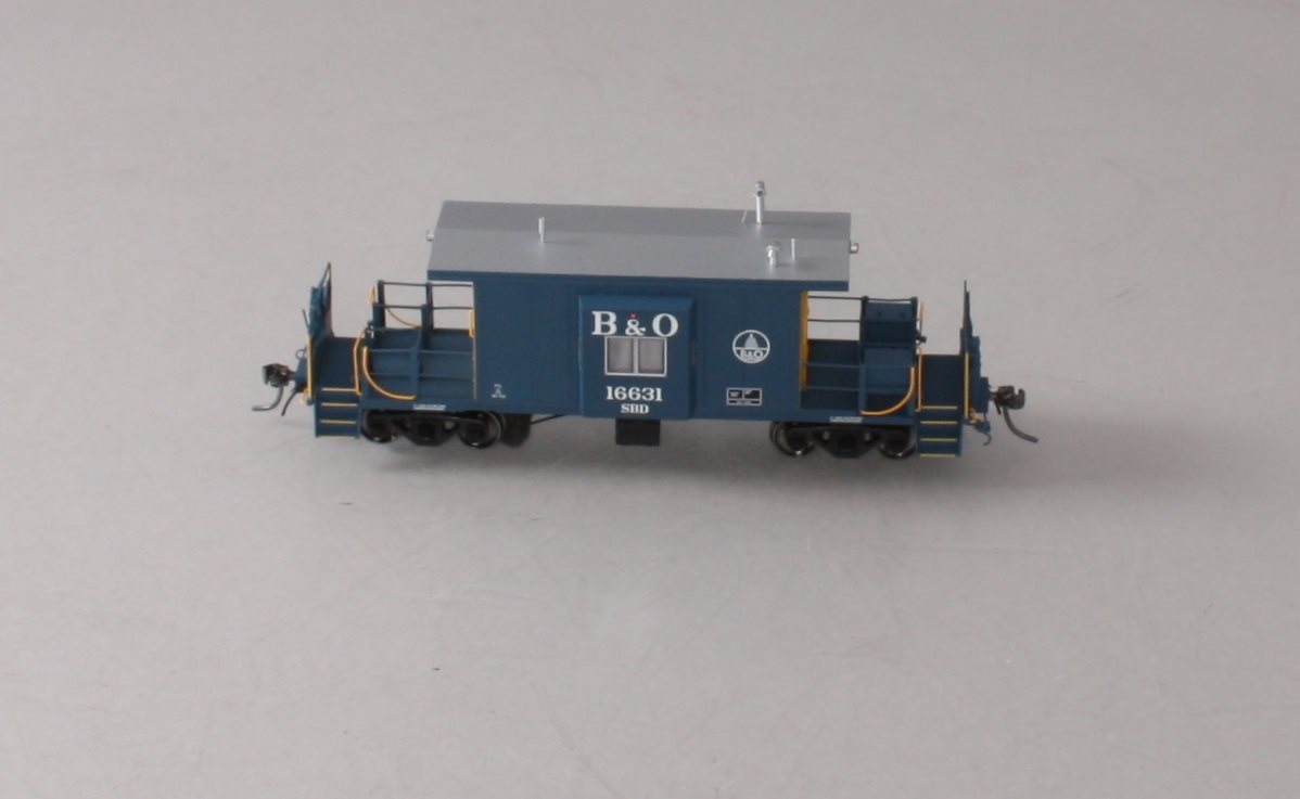Bluford Shops 31120 HO B&O Bay Wndw Caboose #16631