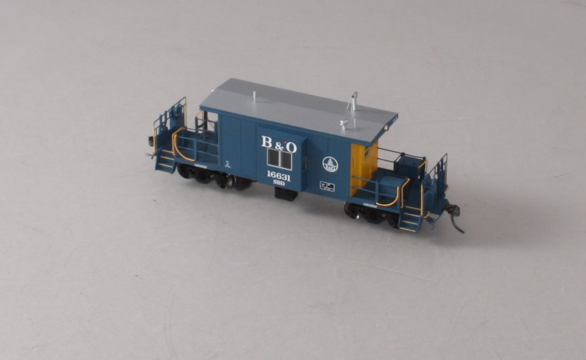 Bluford Shops 31120 HO B&O Bay Wndw Caboose #16631