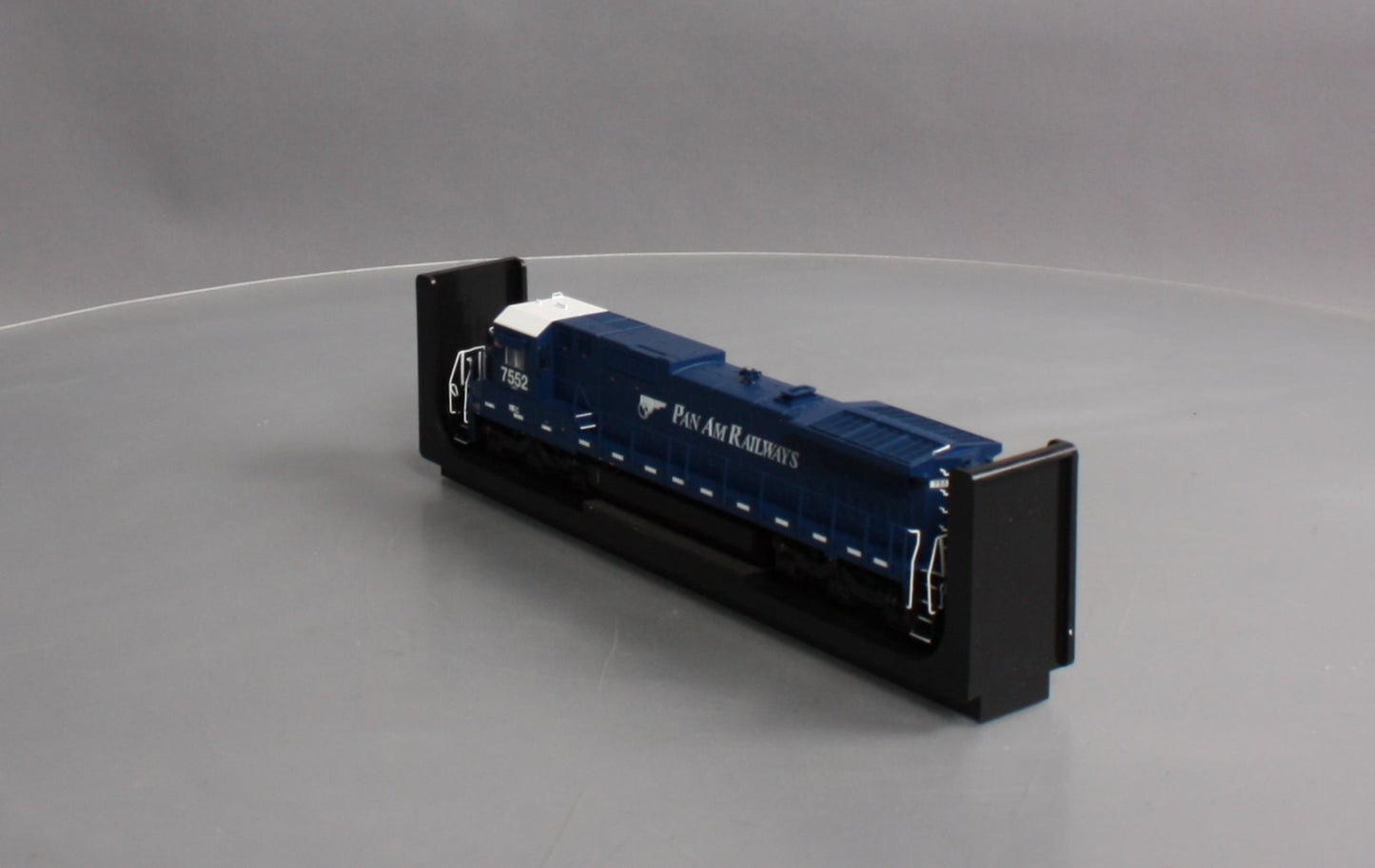 Atlas 10003129 HO Pan Am Railways Dash 8-40C Diesel Locomotive #7552