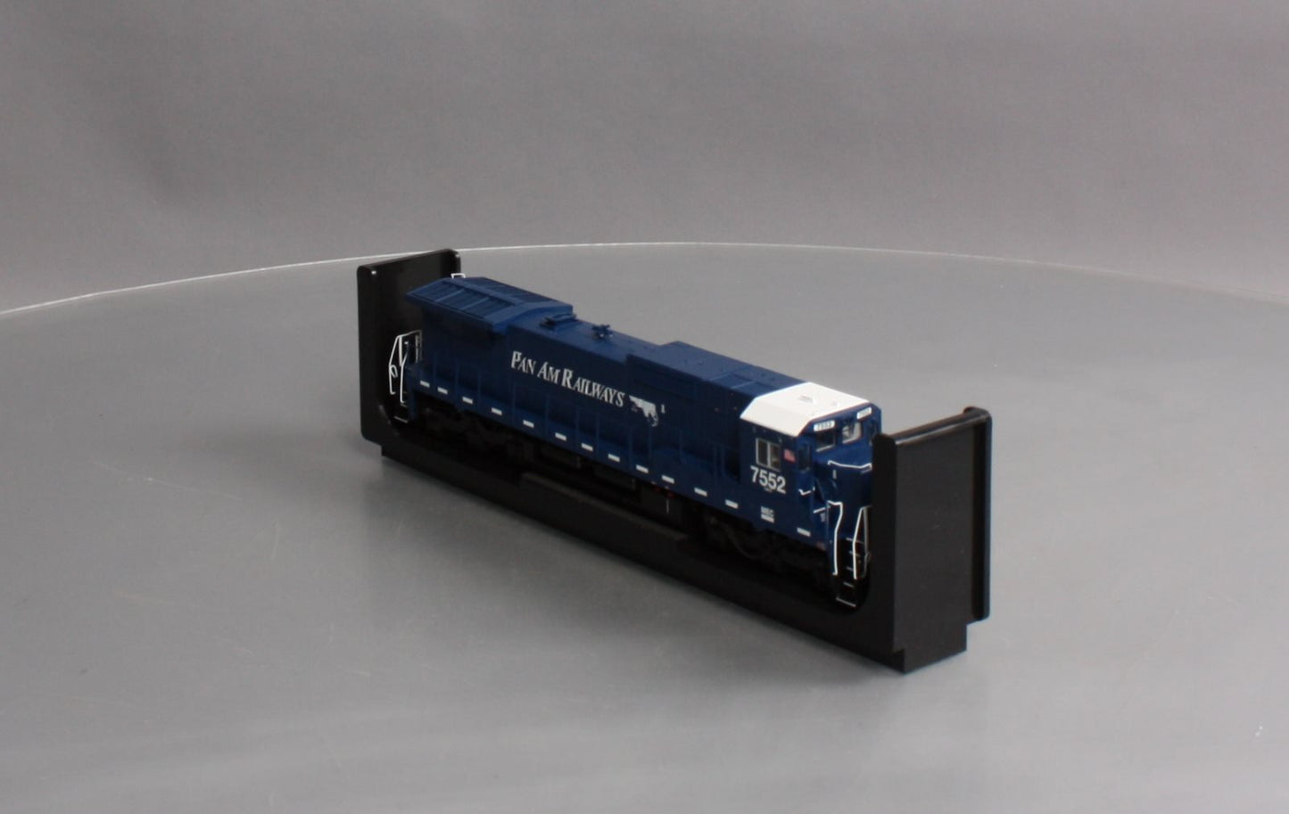 Atlas 10003129 HO Pan Am Railways Dash 8-40C Diesel Locomotive #7552
