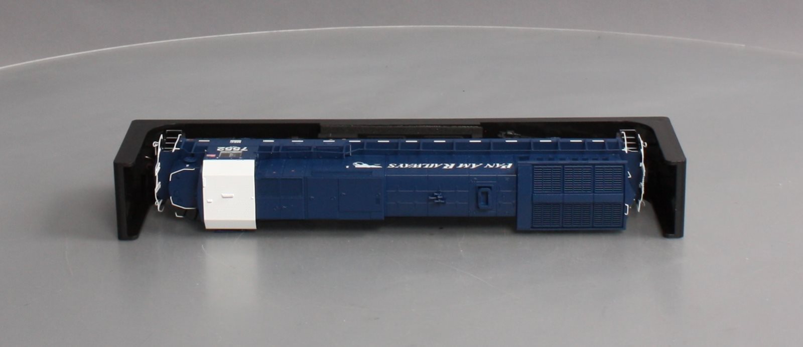 Atlas 10003129 HO Pan Am Railways Dash 8-40C Diesel Locomotive