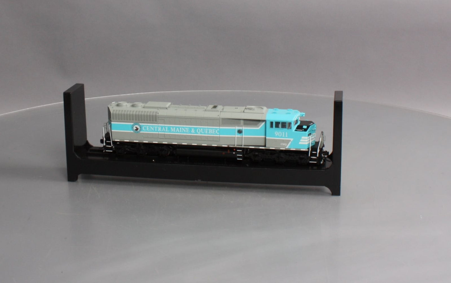 Bowser 24983 HO CM&Q SD40-2F Diesel Locomotive #9011