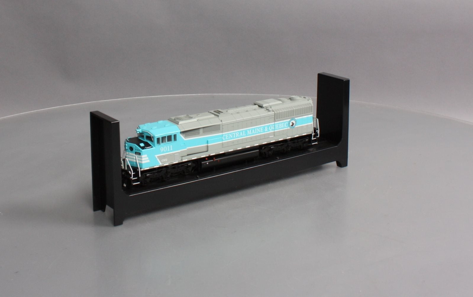 Bowser 24983 HO CM&Q SD40-2F Diesel Locomotive #9011