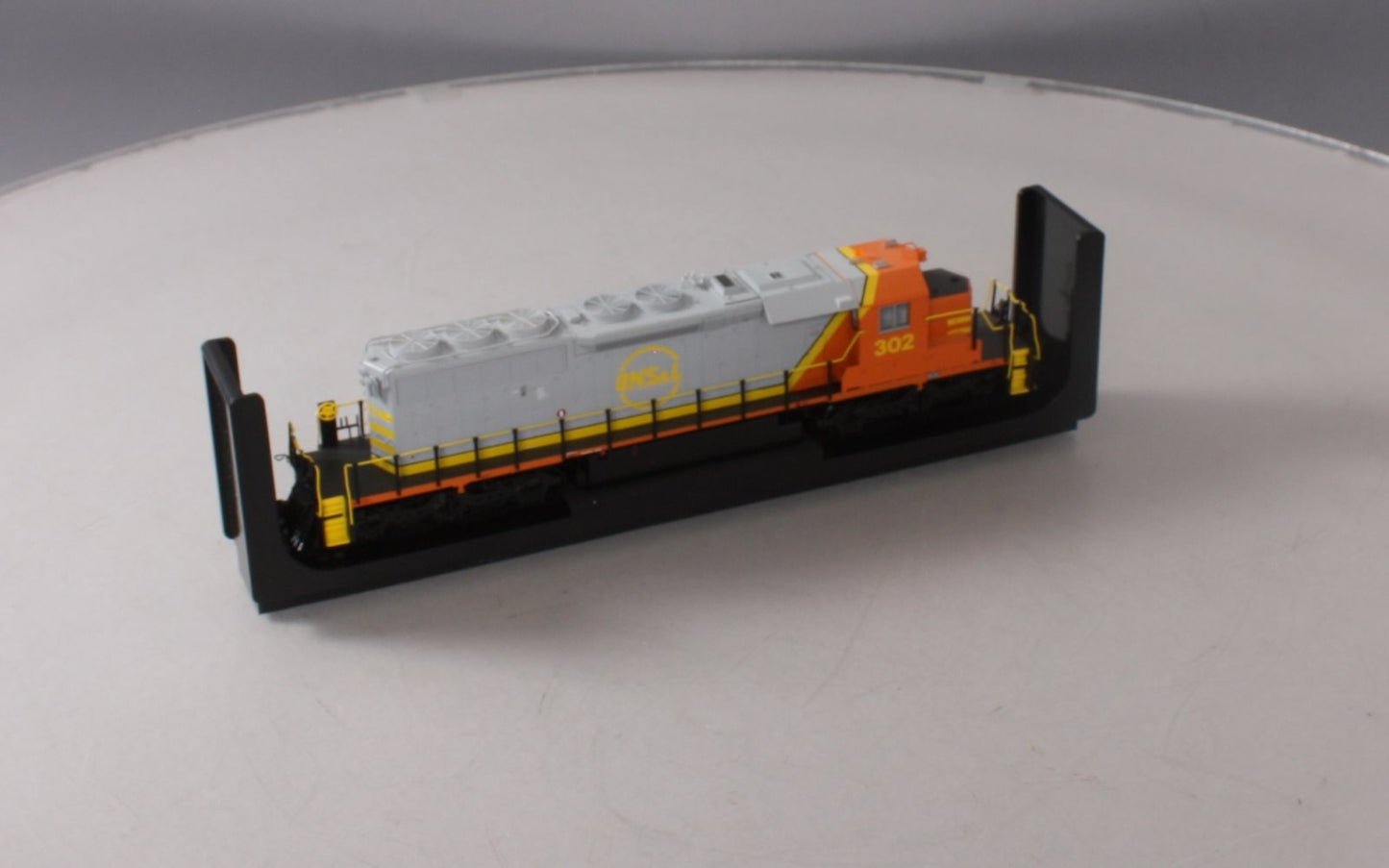 Bowser 24507 HO Quebec North Shore & Labrador SD40-2 Diesel Locomotive #302