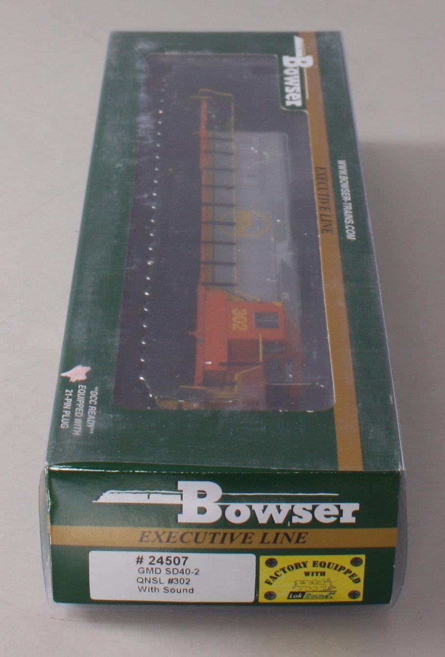 Bowser 24507 HO Quebec North Shore & Labrador SD40-2 Diesel Locomotive #302