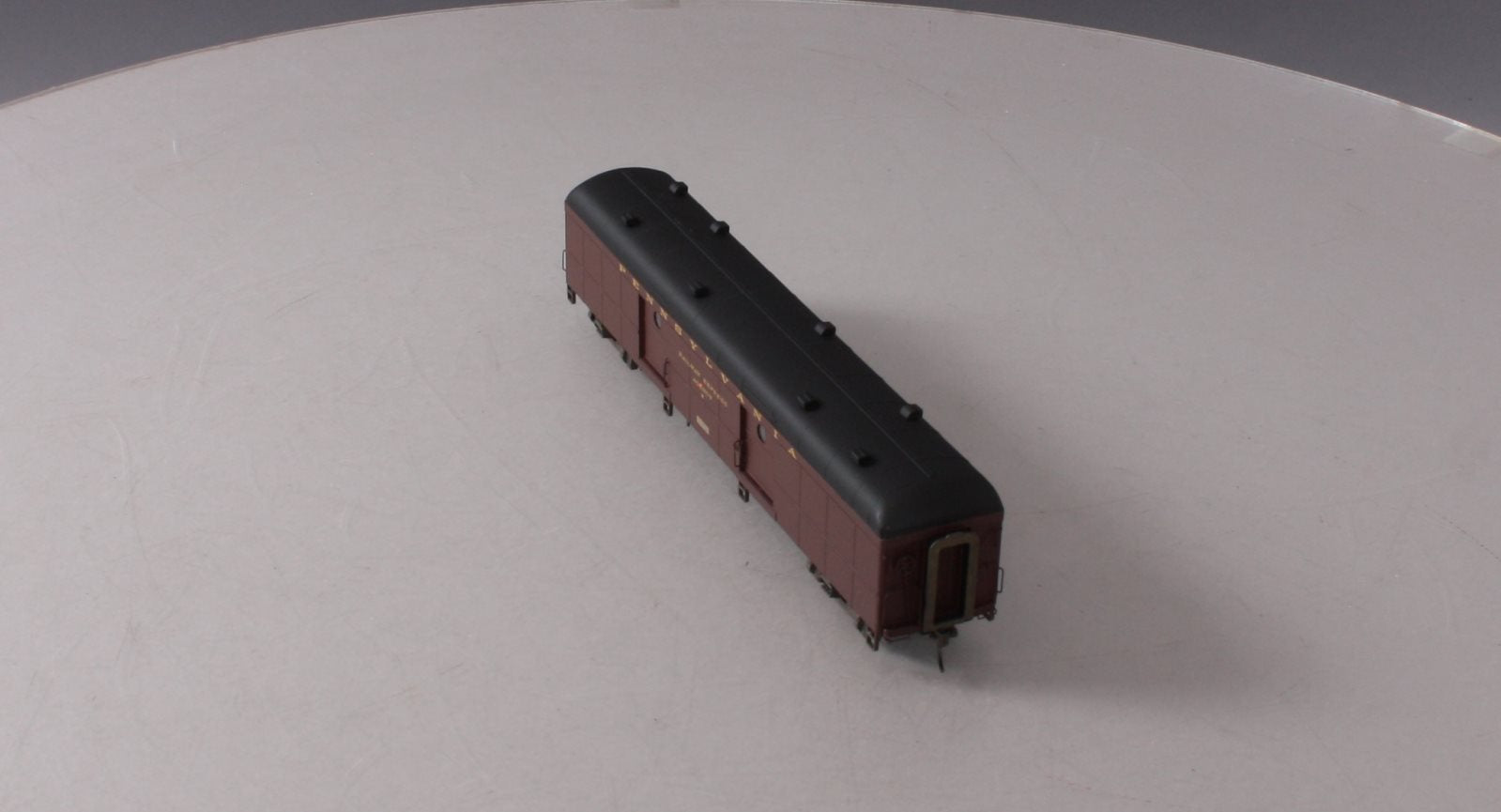 Pennsylvania Class B60b Baggage Car w/Porthole Window Doors - Ready to Run