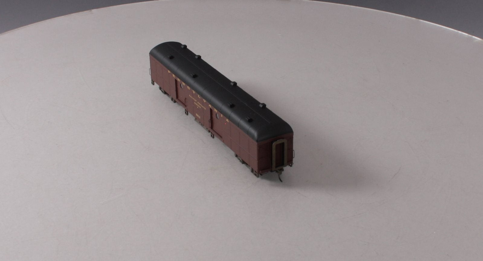Pennsylvania Class B60b Baggage Car w/Porthole Window Doors - Ready to Run