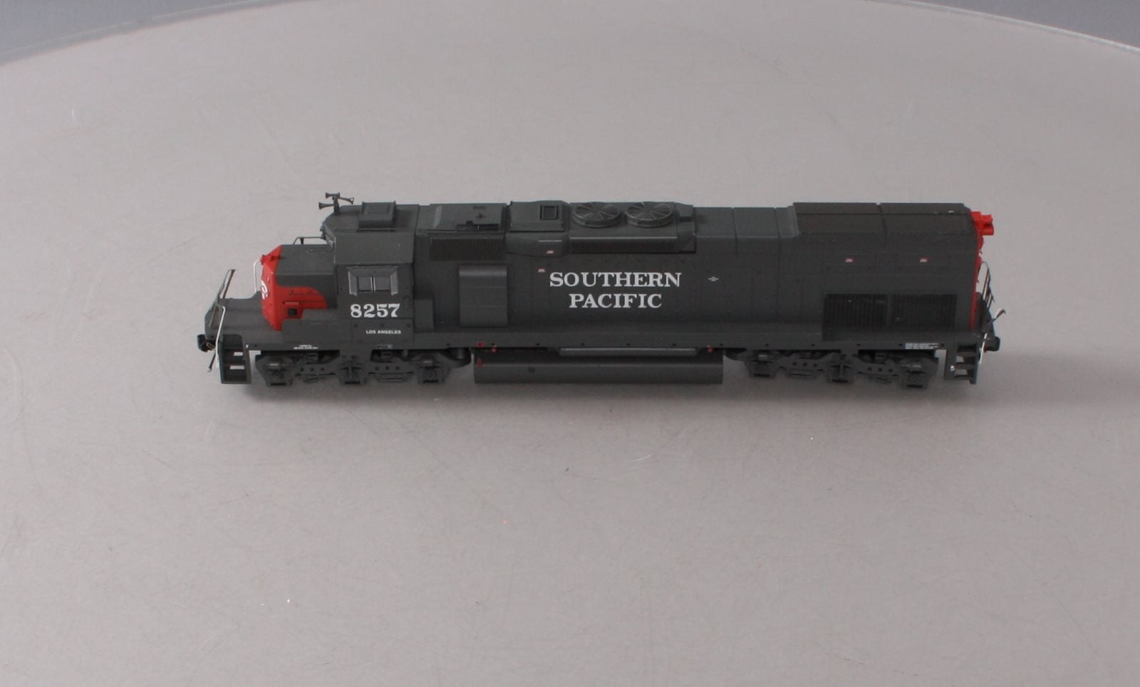 Athearn 98320 HO Southern Pacific RTR SD40T-2 Diesel Locomotive #8257