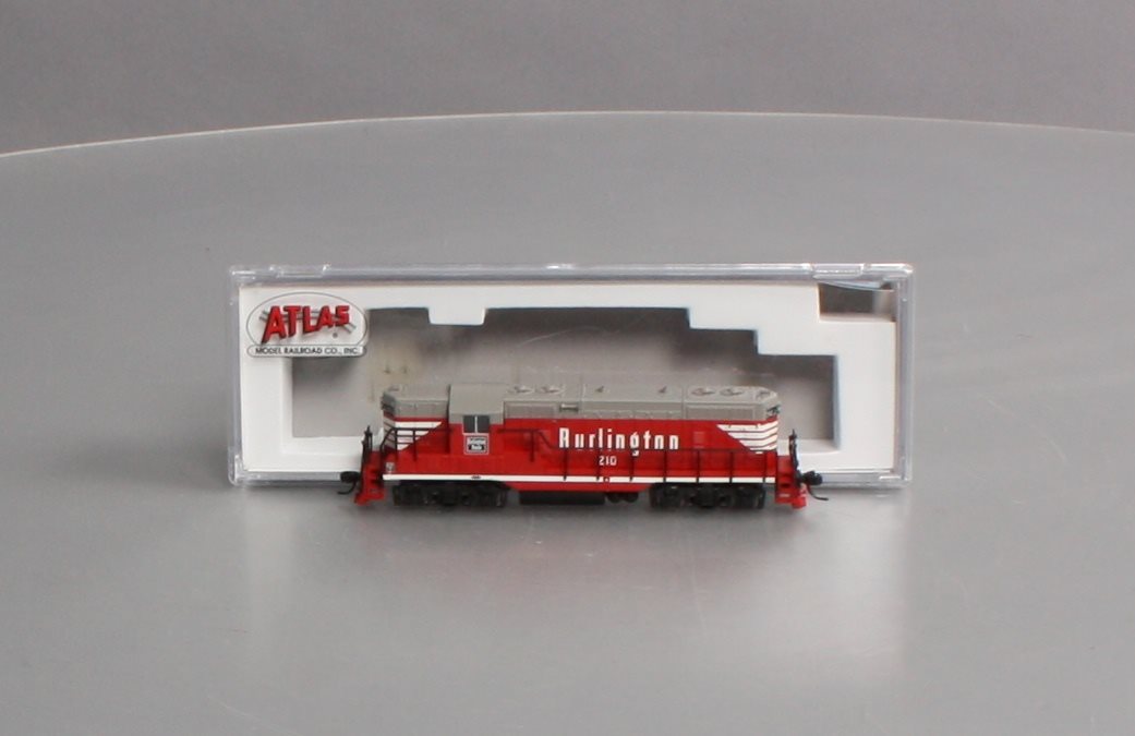 Atlas 40003117 N Burlington Route GP-9 Diesel Locomotive with DCC #210