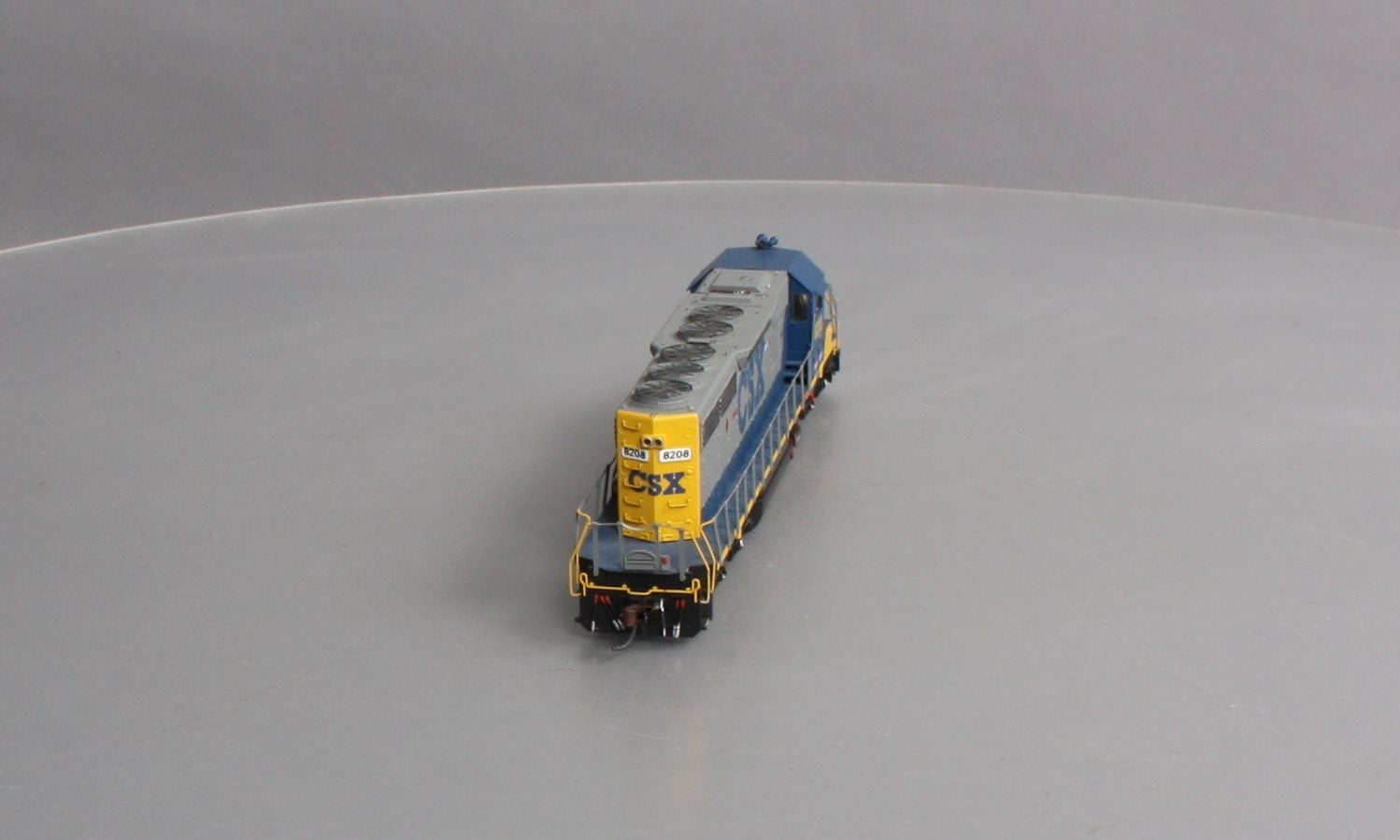 Broadway Limited 707 HO CSX Paragon™ Series Diesel EMD SD40-2 #8208