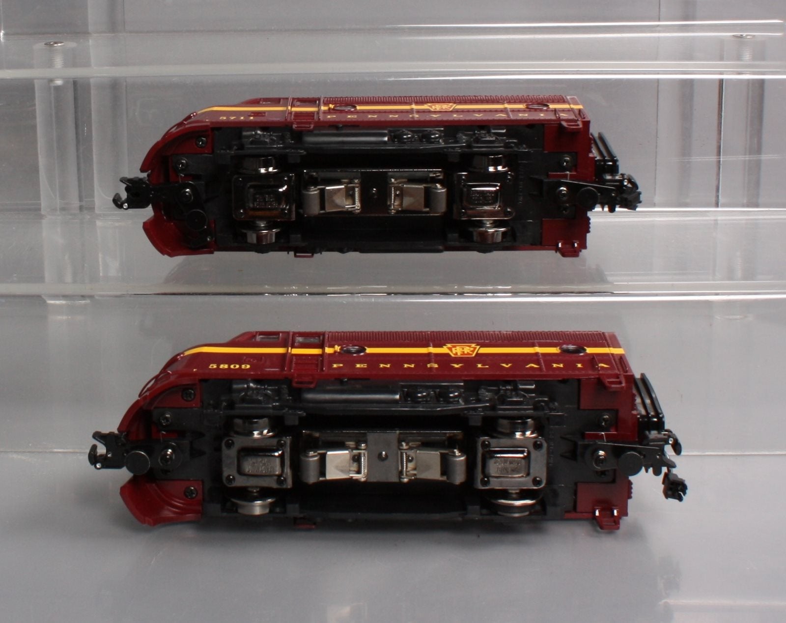 RMT 92615 O Pennsylvania Tuscan Beef F-3 A-A Diesel Locomotive Set #5711/5809