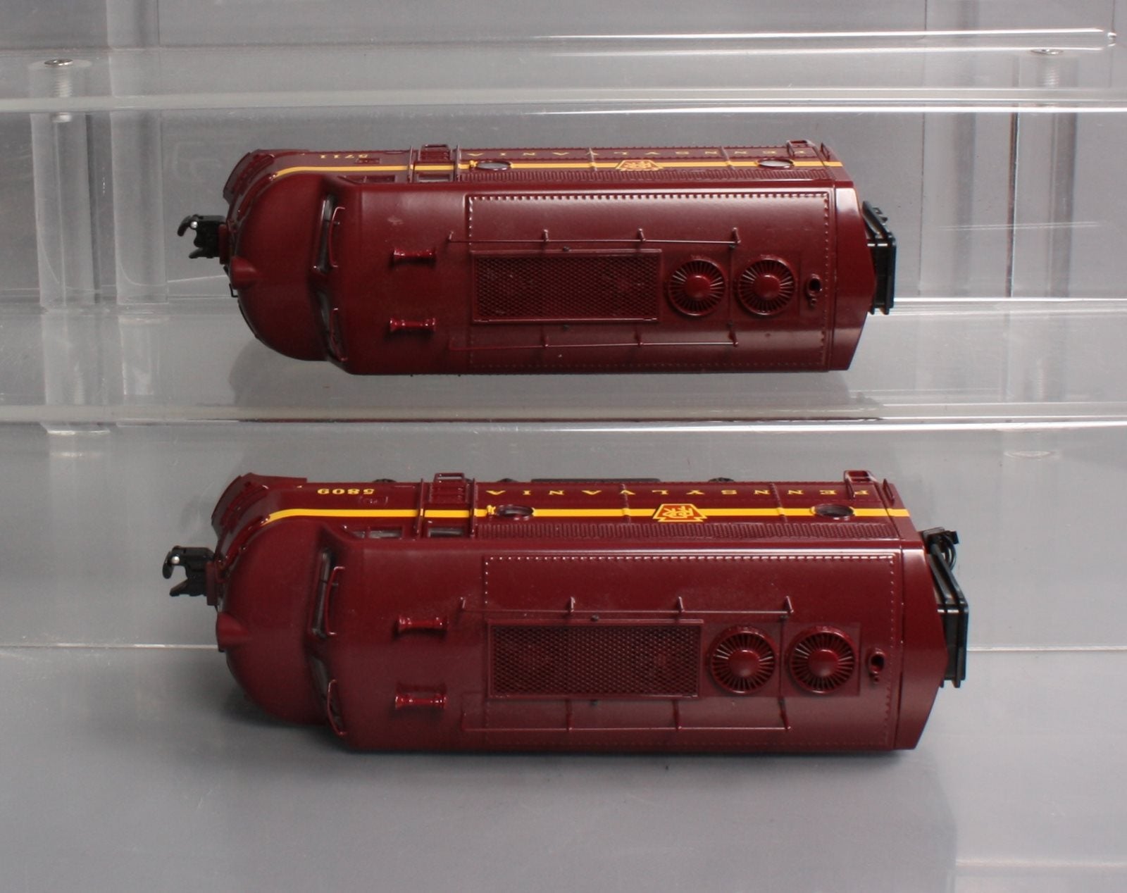 RMT 92615 O Pennsylvania Tuscan Beef F-3 A-A Diesel Locomotive Set #5711/5809