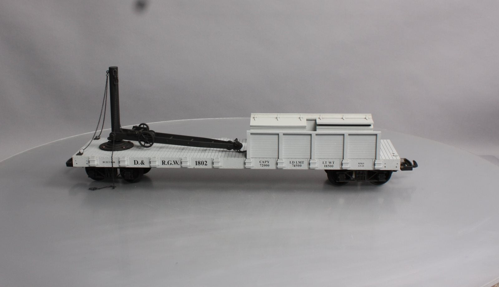 USA Trains 1802 G Denver & Rio Grande Western Derrick Car - Plastic Wheels