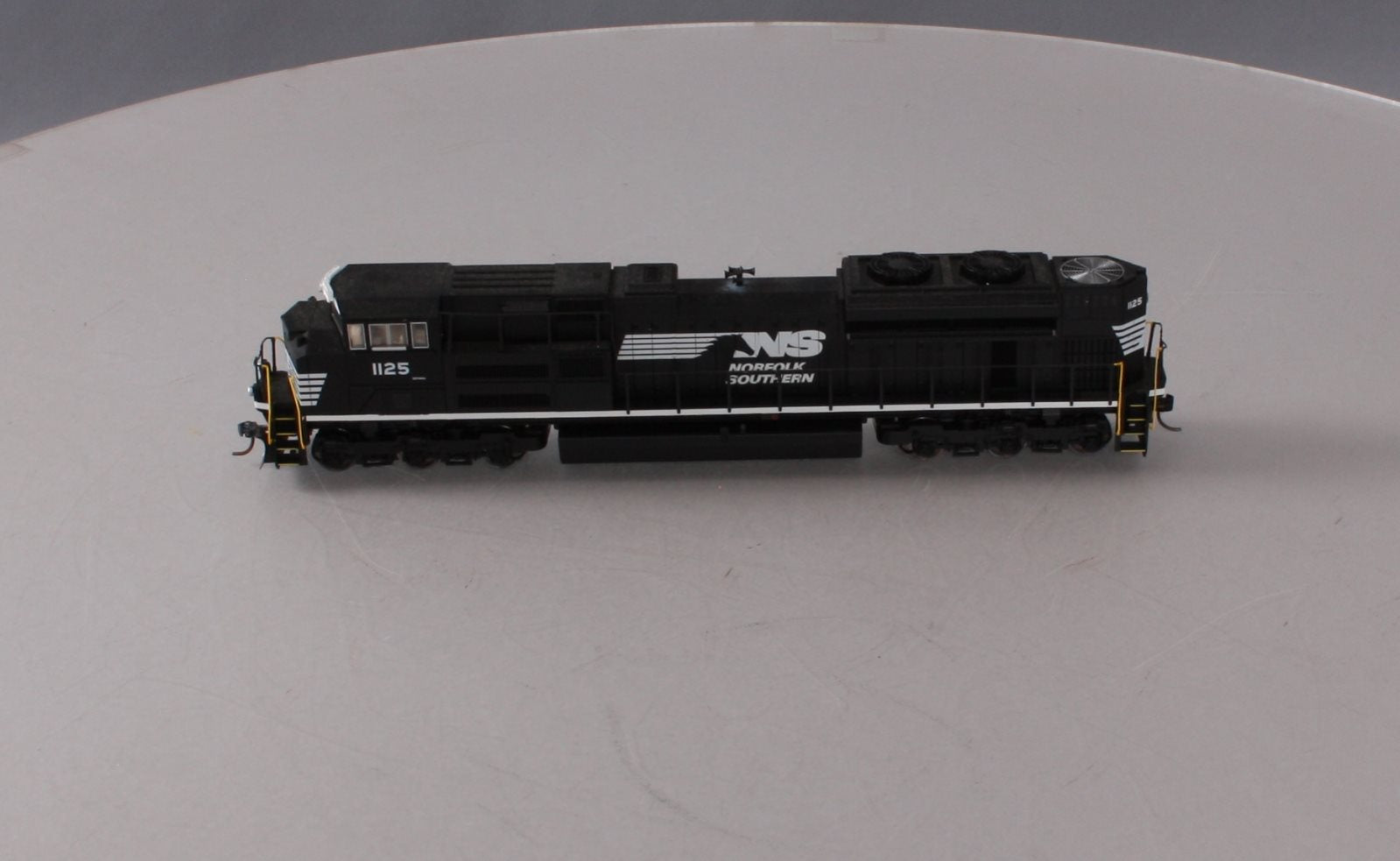 Walthers 910-19809 HO Norfolk Southern EMD SD70ACe SoundTraxx Sound & DCC #1125