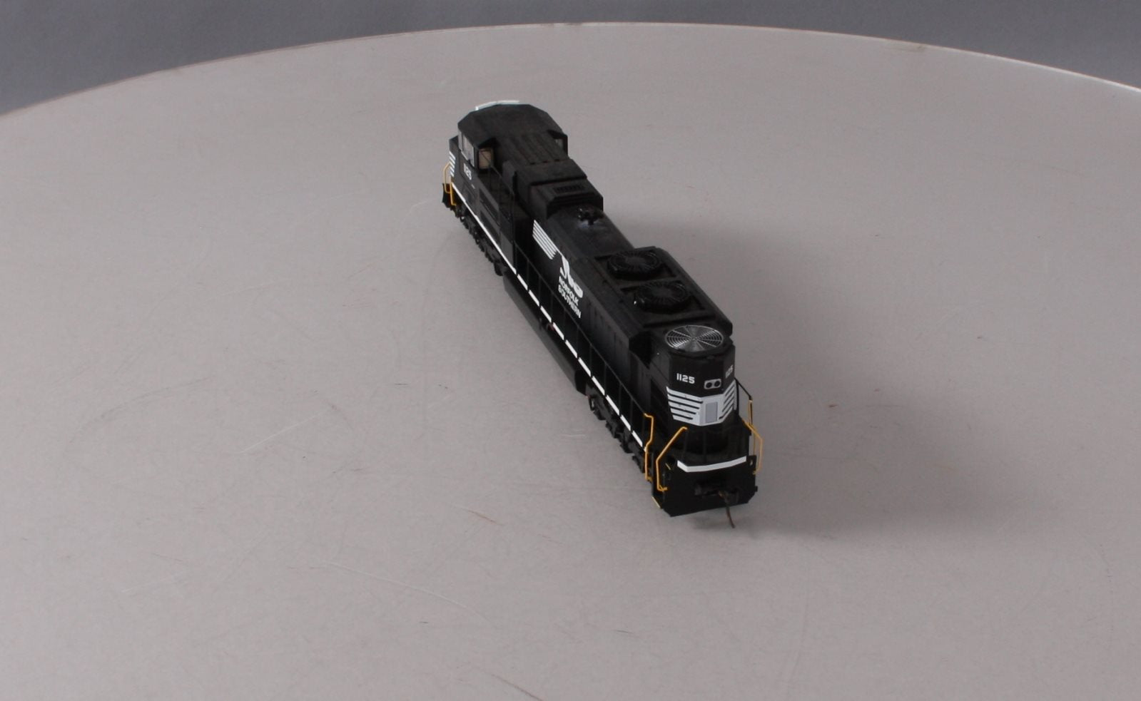 Walthers 910-19809 HO Norfolk Southern EMD SD70ACe SoundTraxx Sound & DCC #1125