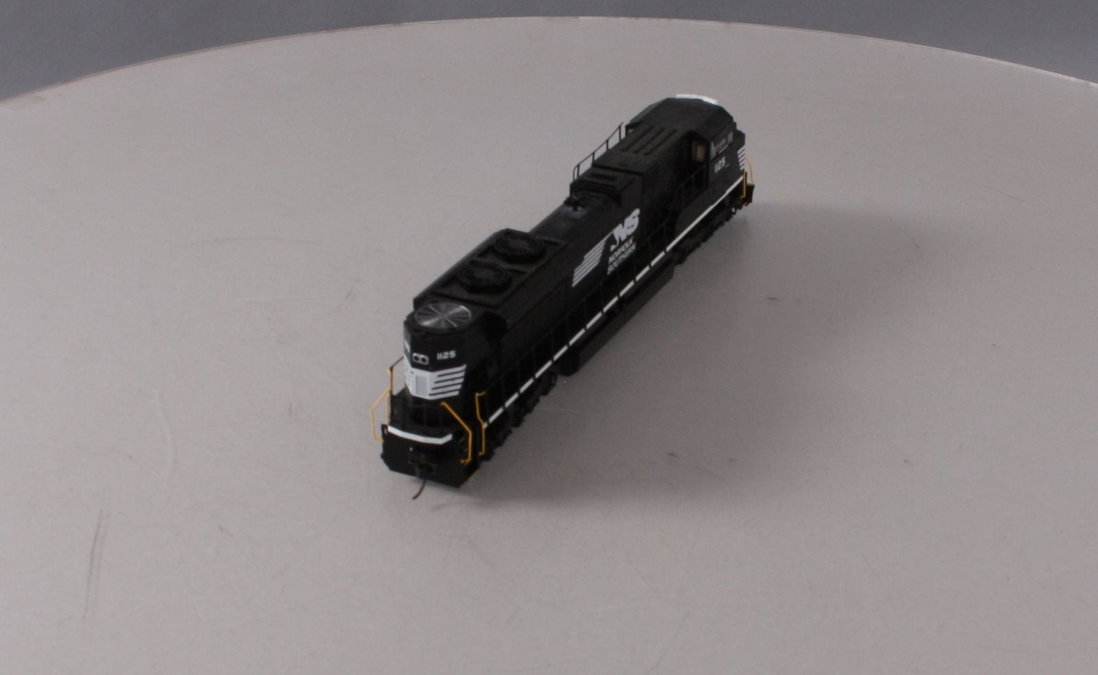 Walthers 910-19809 HO Norfolk Southern EMD SD70ACe SoundTraxx Sound & DCC #1125
