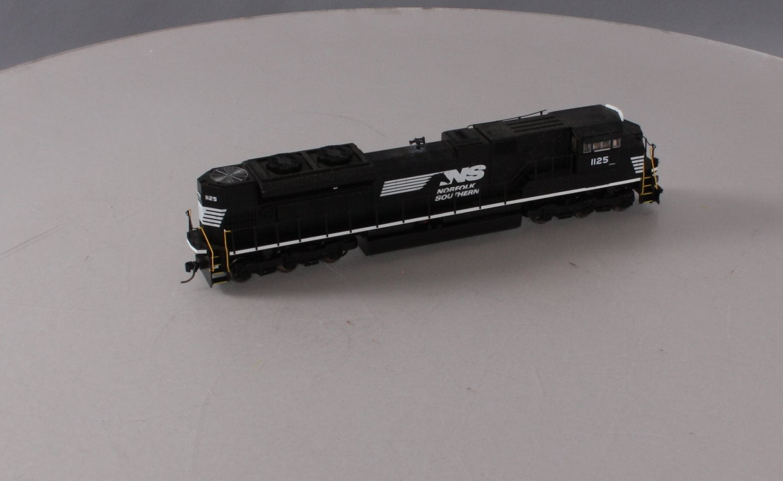 Walthers 910-19809 HO Norfolk Southern EMD SD70ACe SoundTraxx Sound & DCC #1125