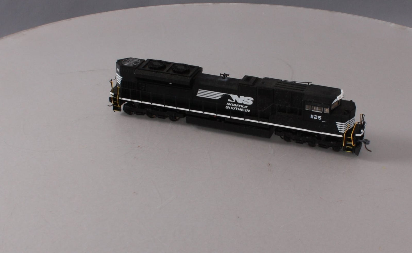 Walthers 910-19809 HO Norfolk Southern EMD SD70ACe SoundTraxx Sound & DCC #1125