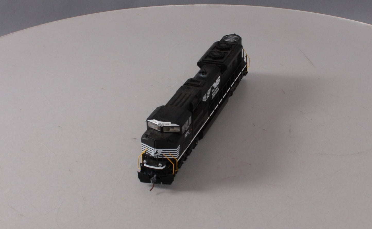 Walthers 910-19809 HO Norfolk Southern EMD SD70ACe SoundTraxx Sound & DCC #1125