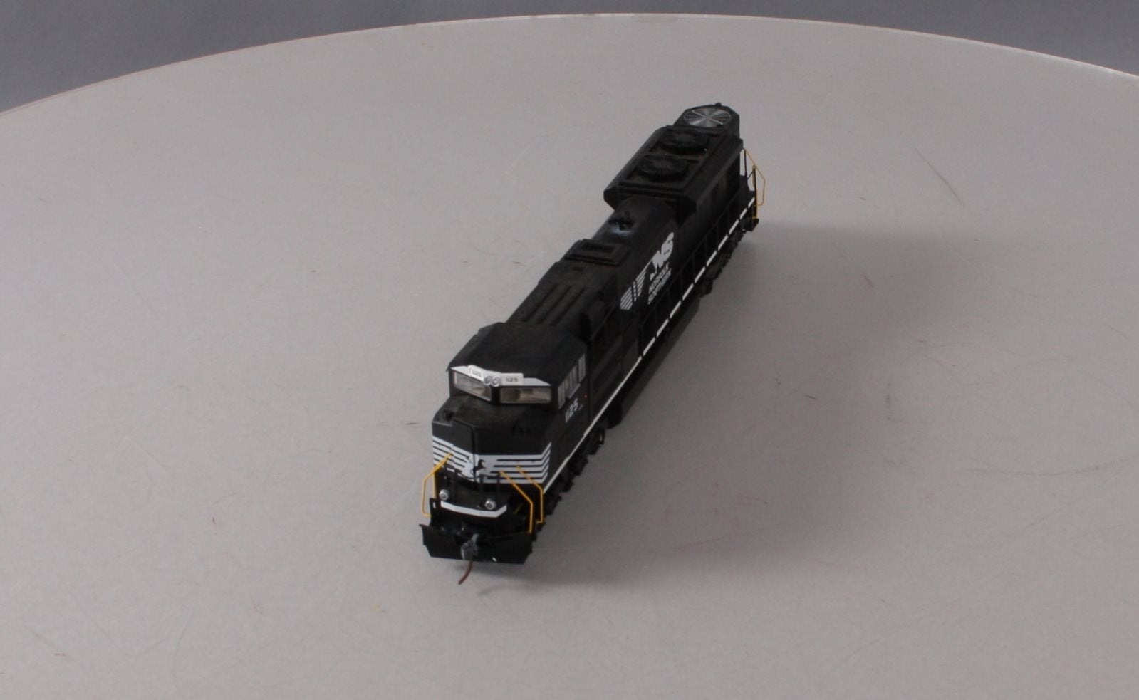 Walthers 910-19809 HO Norfolk Southern EMD SD70ACe SoundTraxx Sound & DCC #1125
