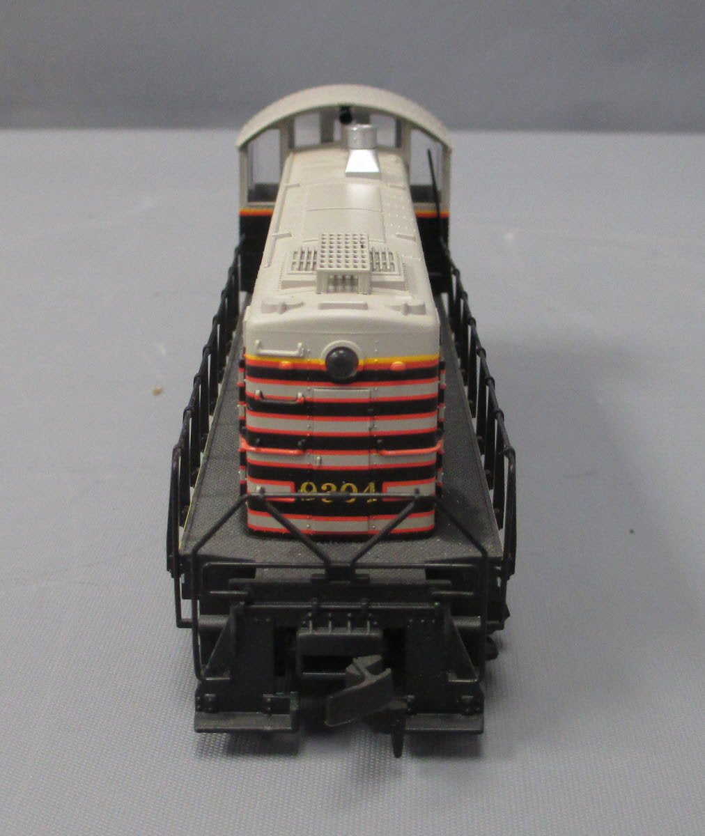 Atlas 8704 HO Burlington Alco S-2 Diesel Locomotive #9304