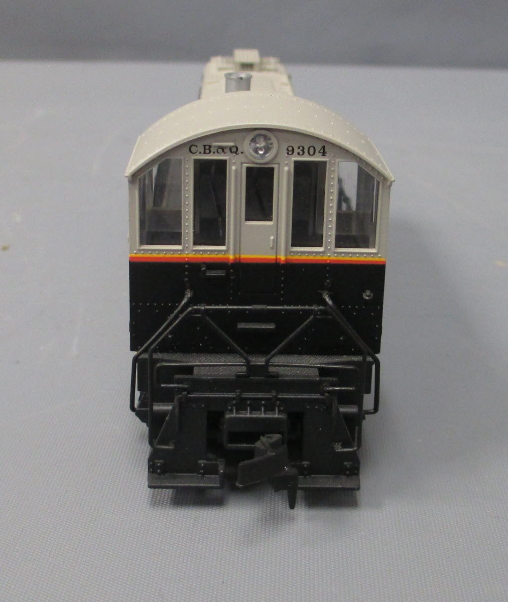 Atlas 8704 HO Burlington Alco S-2 Diesel Locomotive #9304