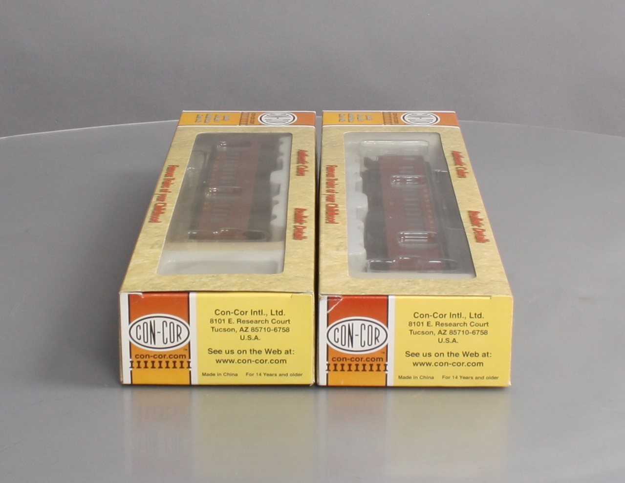 Con-Cor 94004 HO Pennsylvania Post WWII mP54 Assembled Coach #2 (Set of 2)