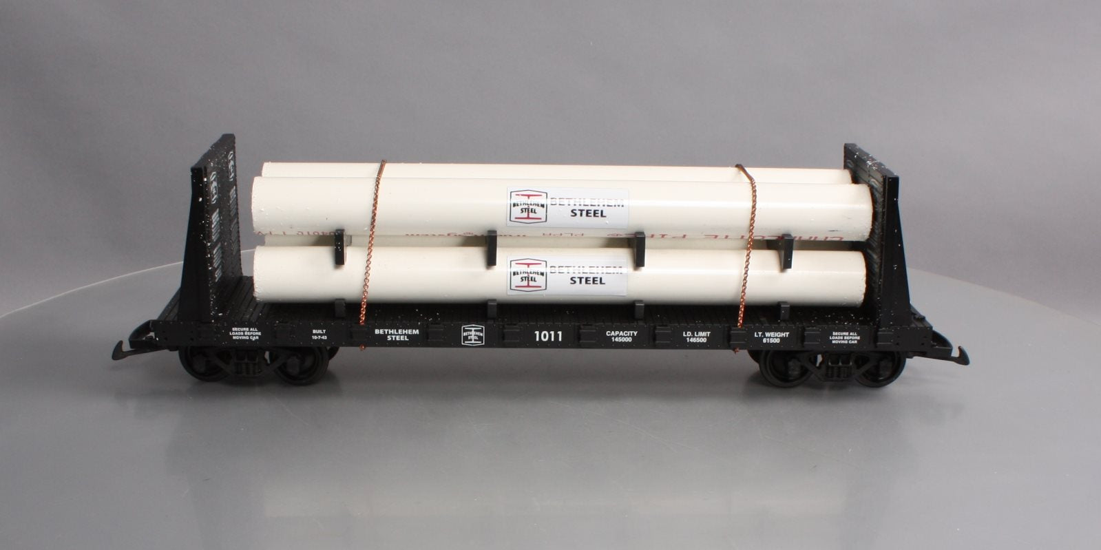 USA Trains R17613A G Bethlehem Steel Pipe Load Flat Cars #1011 Bethlehem Steel