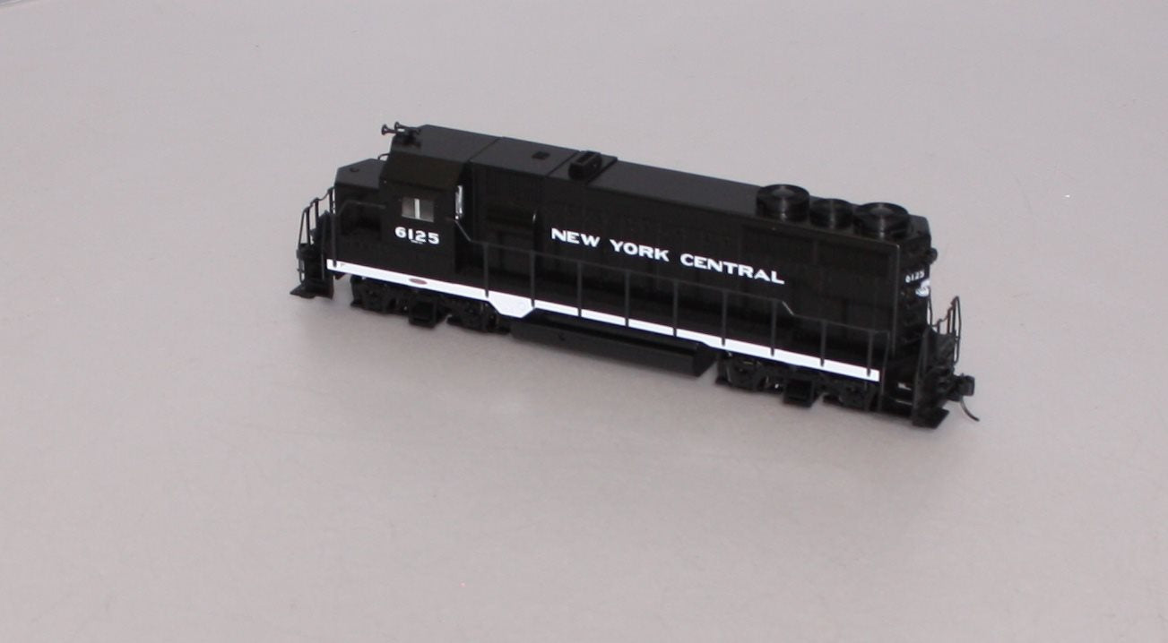 Kato 37-3023-1 HO New York Central EMD GP35 Phase IA Diesel Engine #6125 DCC