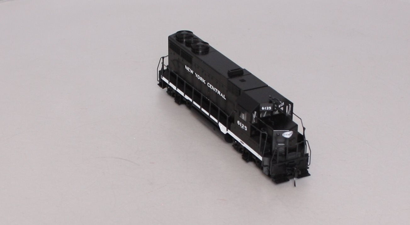 Kato 37-3023-1 HO New York Central EMD GP35 Phase IA Diesel Engine #6125 DCC