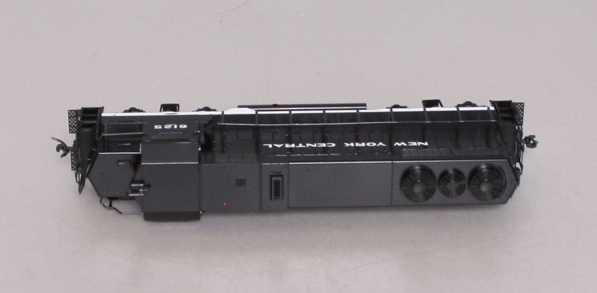 Kato 37-3023-1 HO New York Central EMD GP35 Phase IA Diesel Engine #6125 DCC