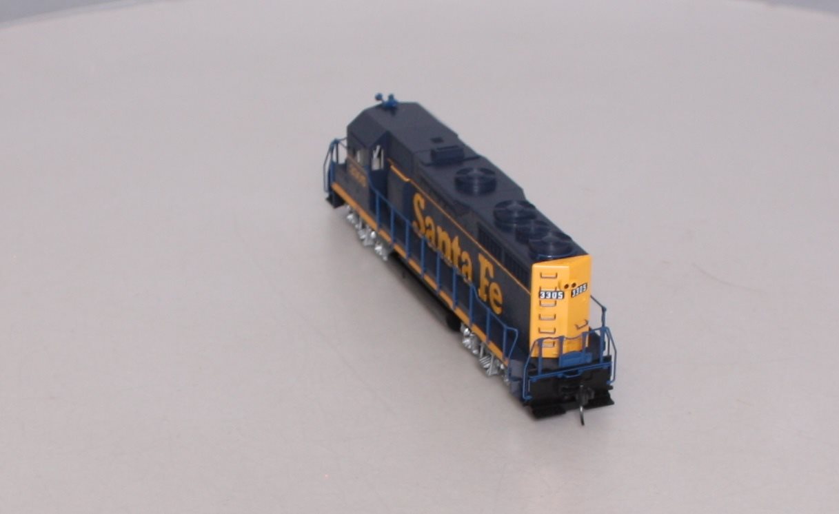 Kato 37-3022-1 HO Santa Fe EMD GP35 Phase IA Diesel Engine #3305 with DCC