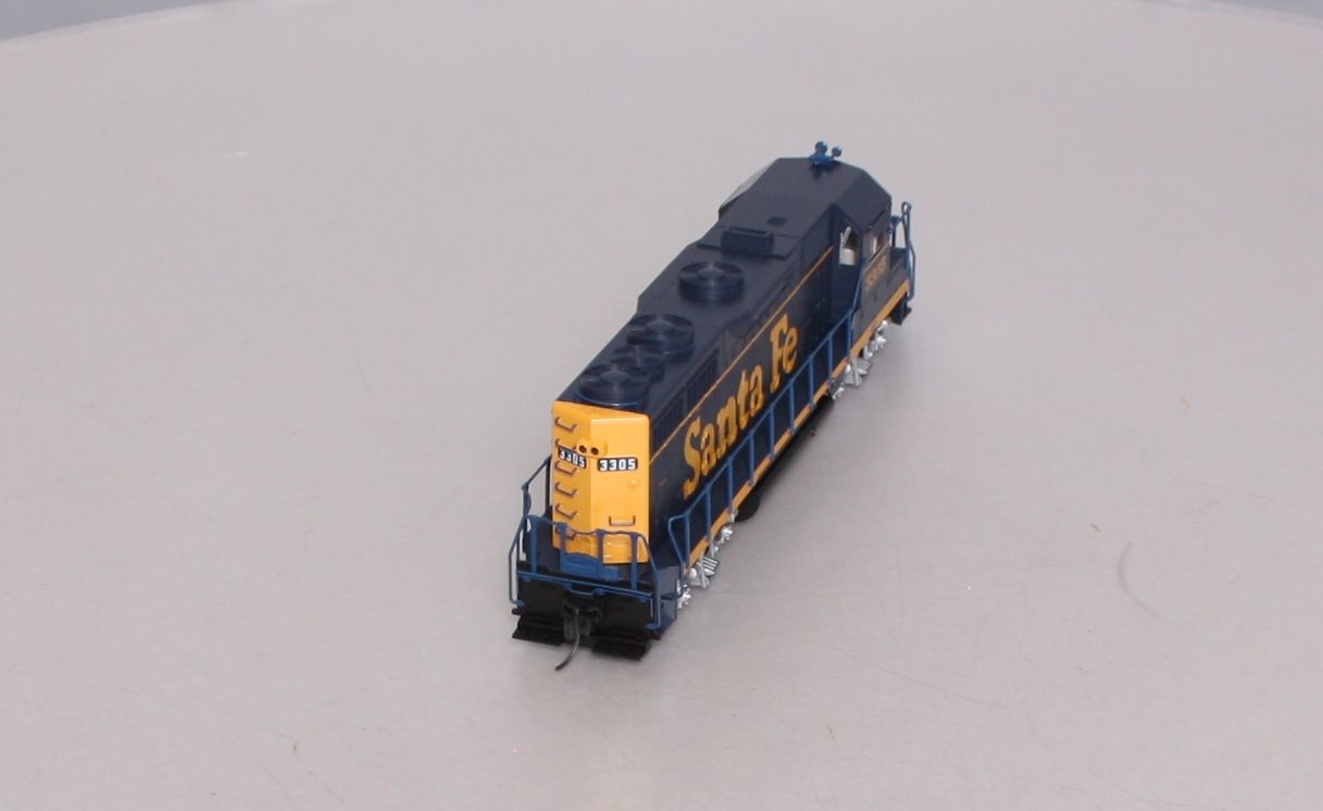 Kato 37-3022-1 HO Santa Fe EMD GP35 Phase IA Diesel Engine #3305 with DCC