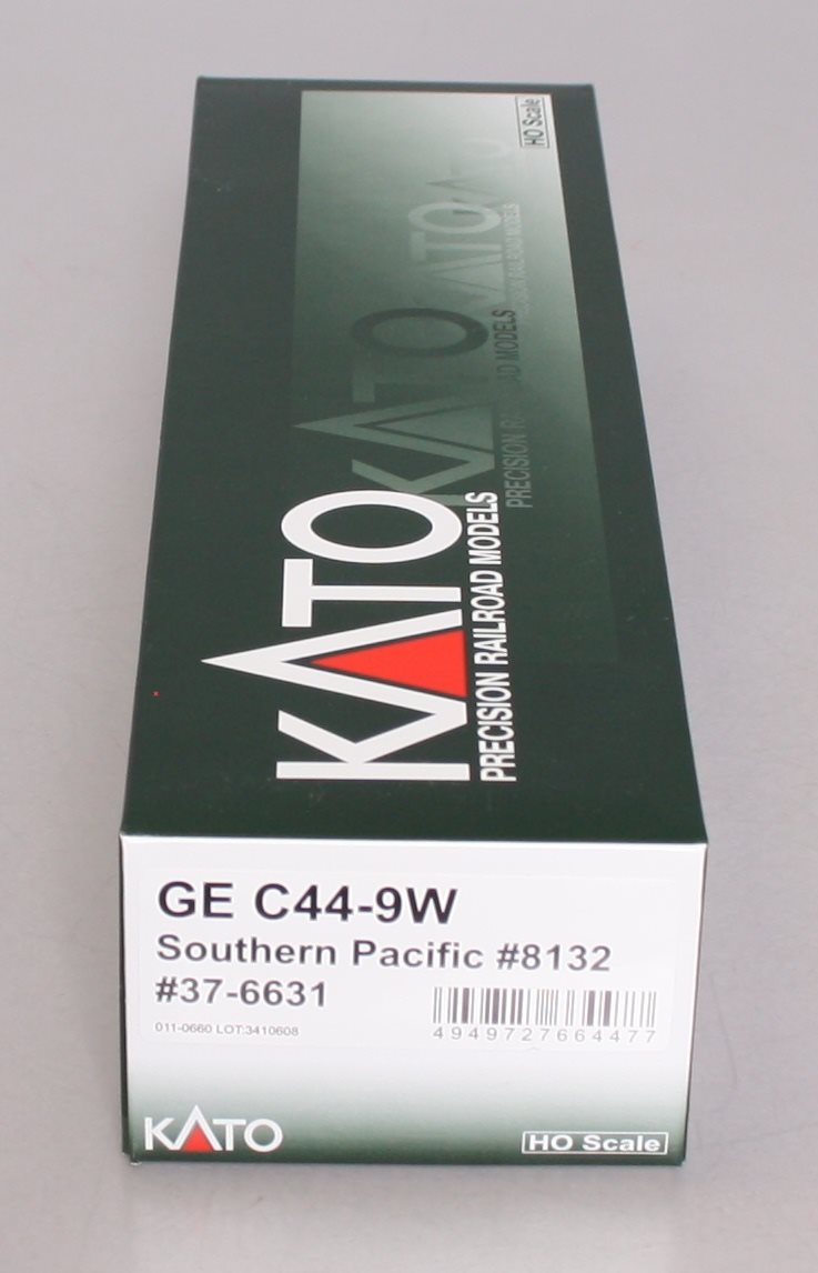 Kato 37-6631 HO Scale Southern Pacific GE C44-9W Diesel Engine #8132 Standard DC